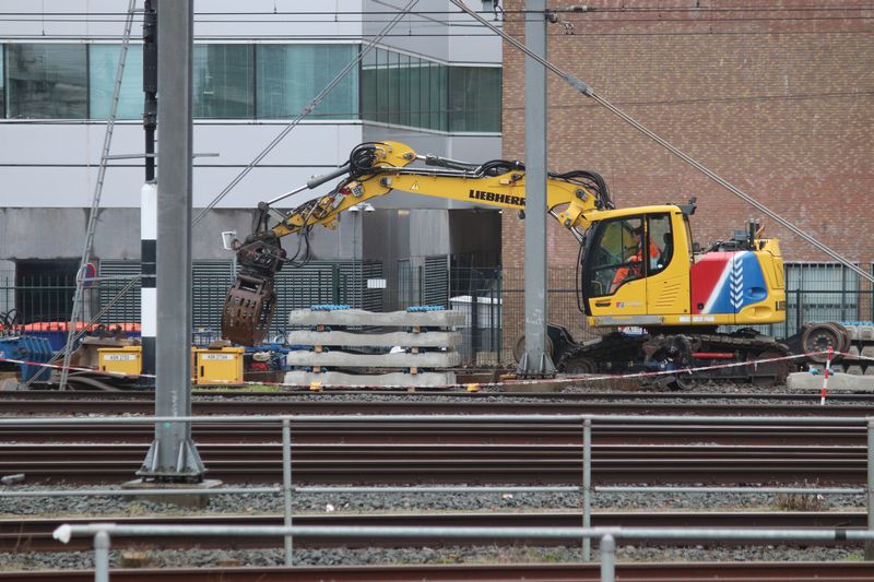 Werkzaamheden aan verbreding perron Utrecht Centraal